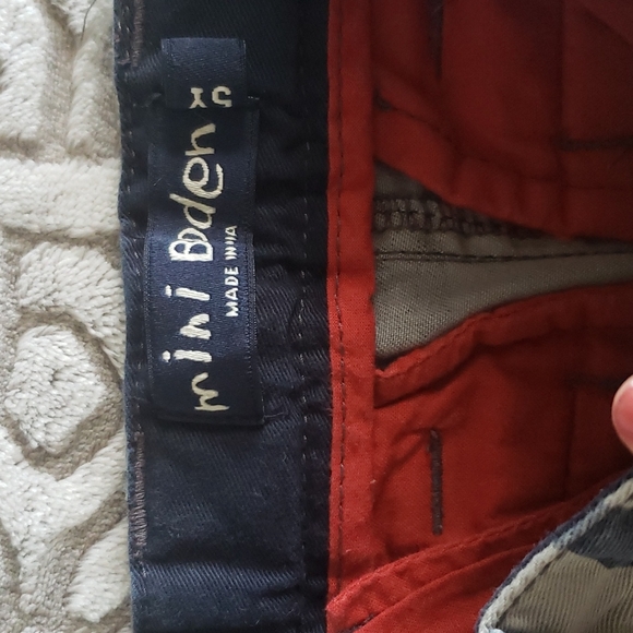 Mini Boden blue gray cargo pants and camouflage shark matching tee size … - Picture 3 of 5